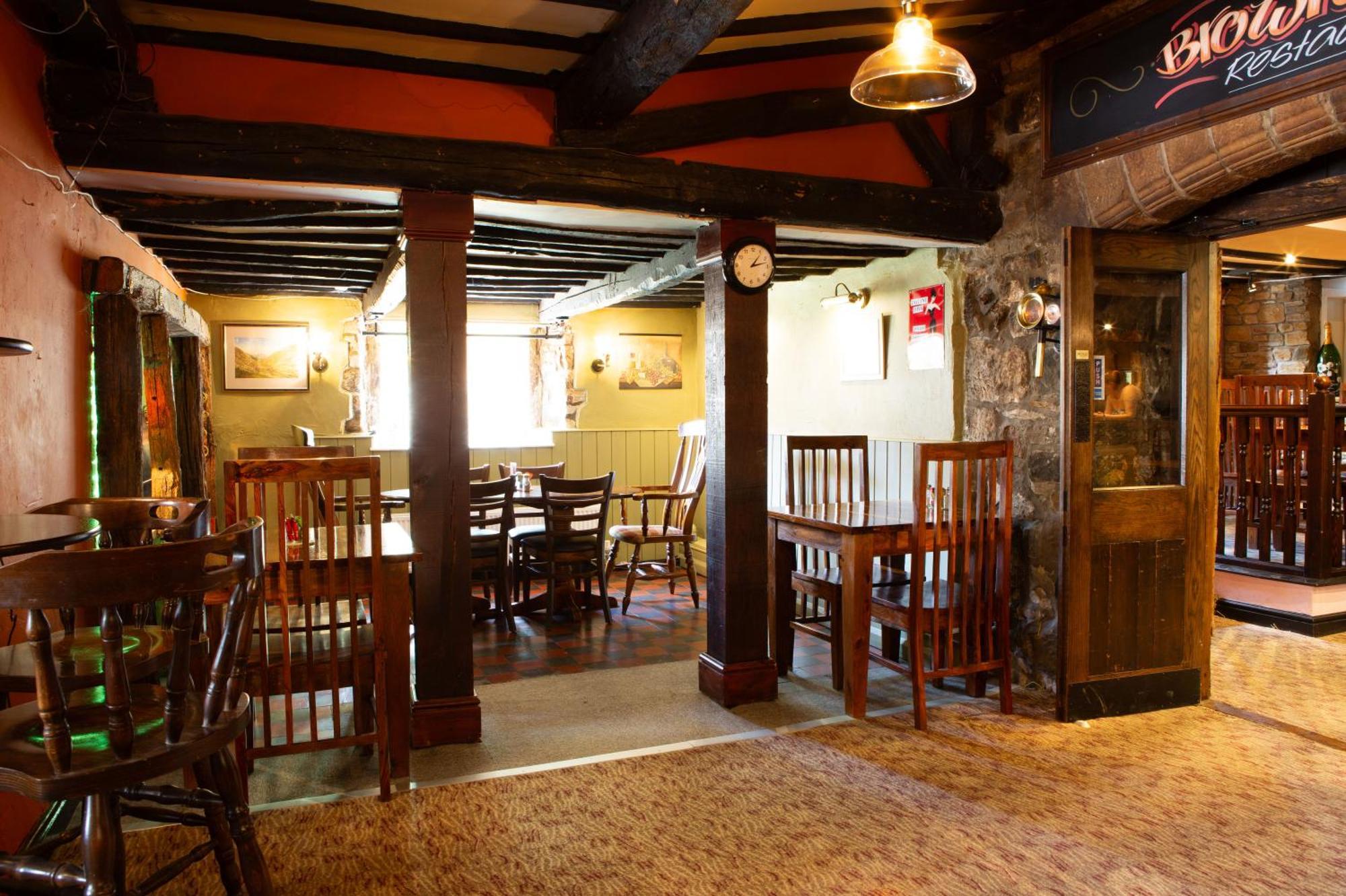 Готель Coach House Bentham Екстер'єр фото