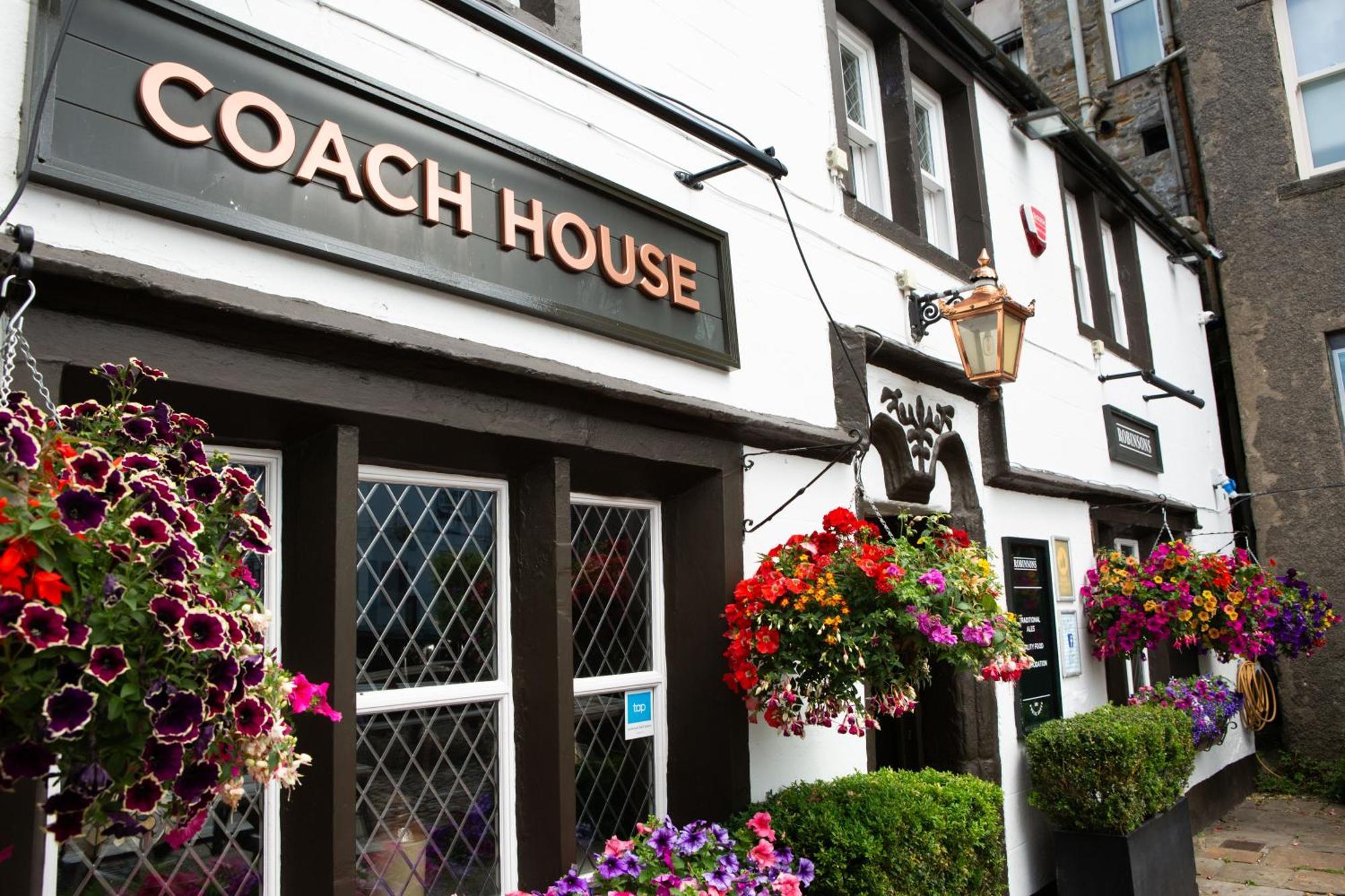 Готель Coach House Bentham Екстер'єр фото